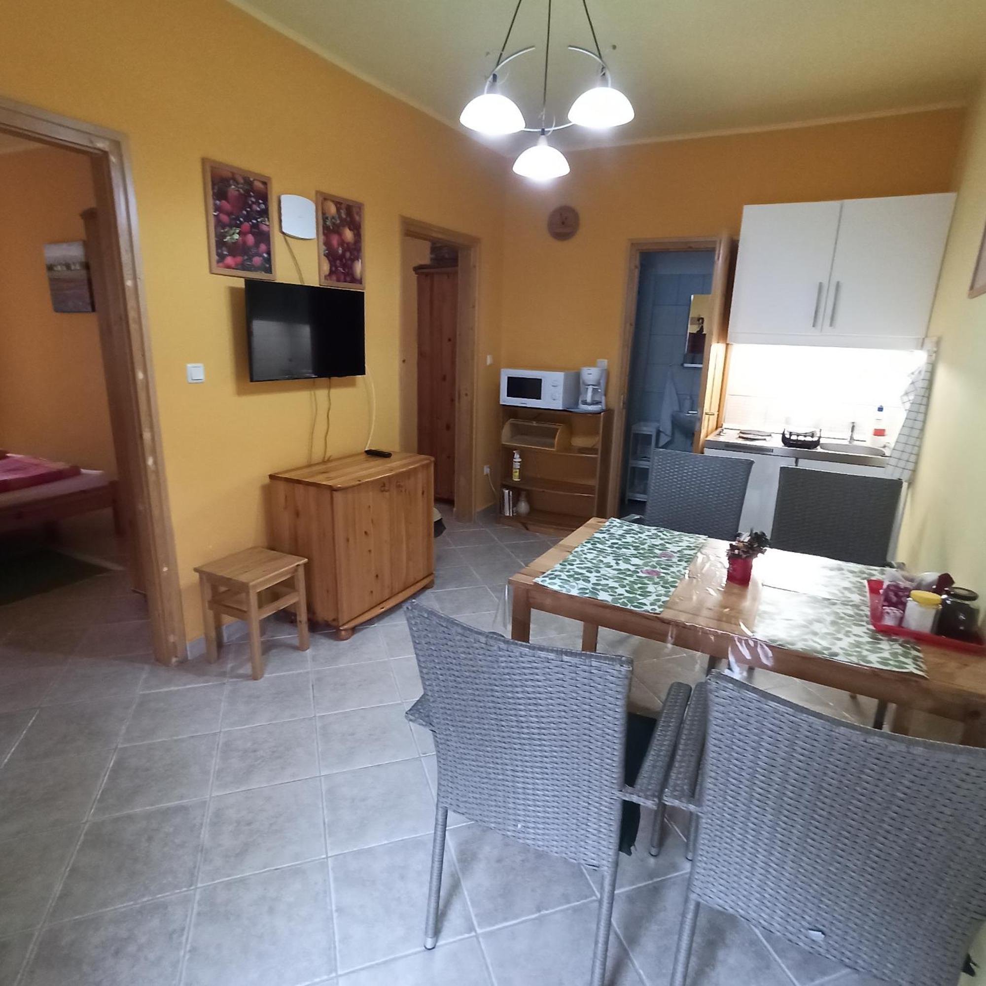 Franciska Portaja Apartment อิกาล ภายนอก รูปภาพ